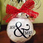 CHRISTMAS Ornament Mr & Mrs, Newlyweds Bride and Groom Wedding Bulb